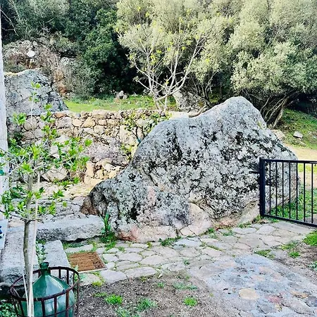 Maison De Campagne, Deux Chambres, Vue Sur Les Montagnes *